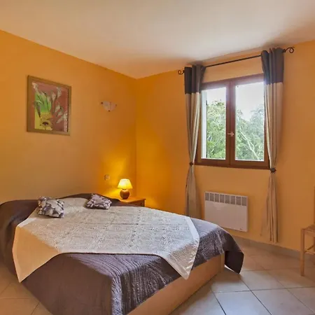 Ferienhaus Maison Familiale Avec Piscine A *