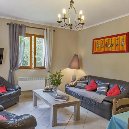 펜션 Maison Familiale Avec Piscine A Pietracorbara